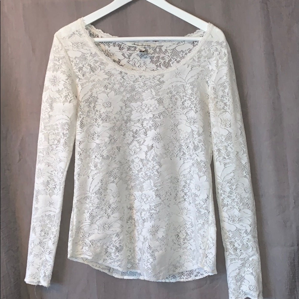 White Lace fitted long sleeve
